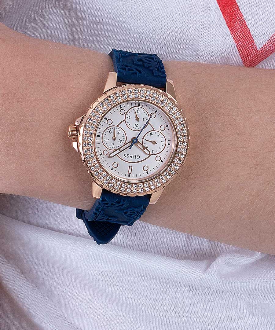 GUESS GW0411L2
